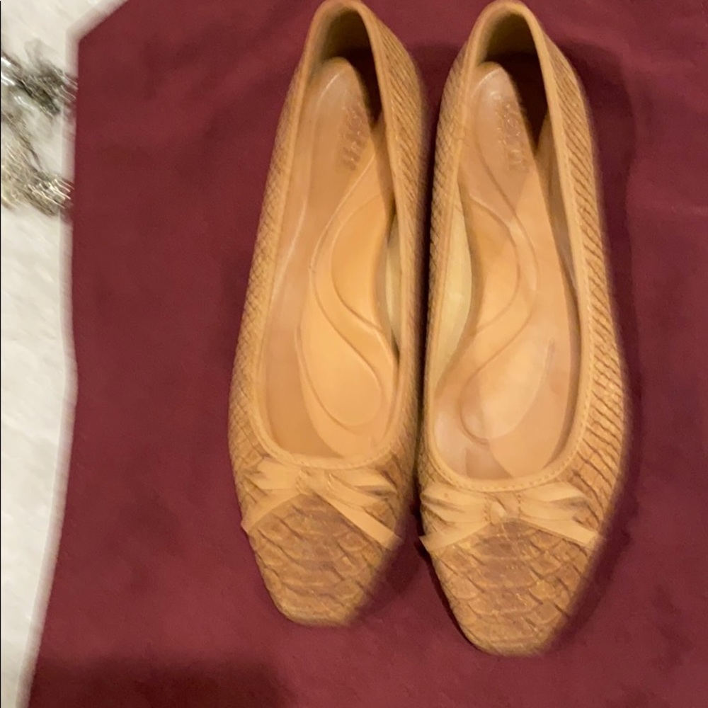 Born Flats  Carmel color size 8.5